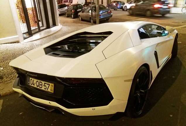 Lamborghini Aventador LP700-4