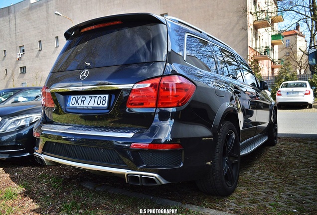 Mercedes-Benz GL 63 AMG X166