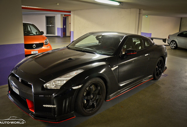 Nissan GT-R 2011 Nismo