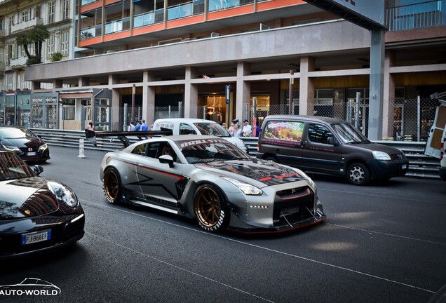 Nissan GT-R Brill Steel x Rocket Bunny