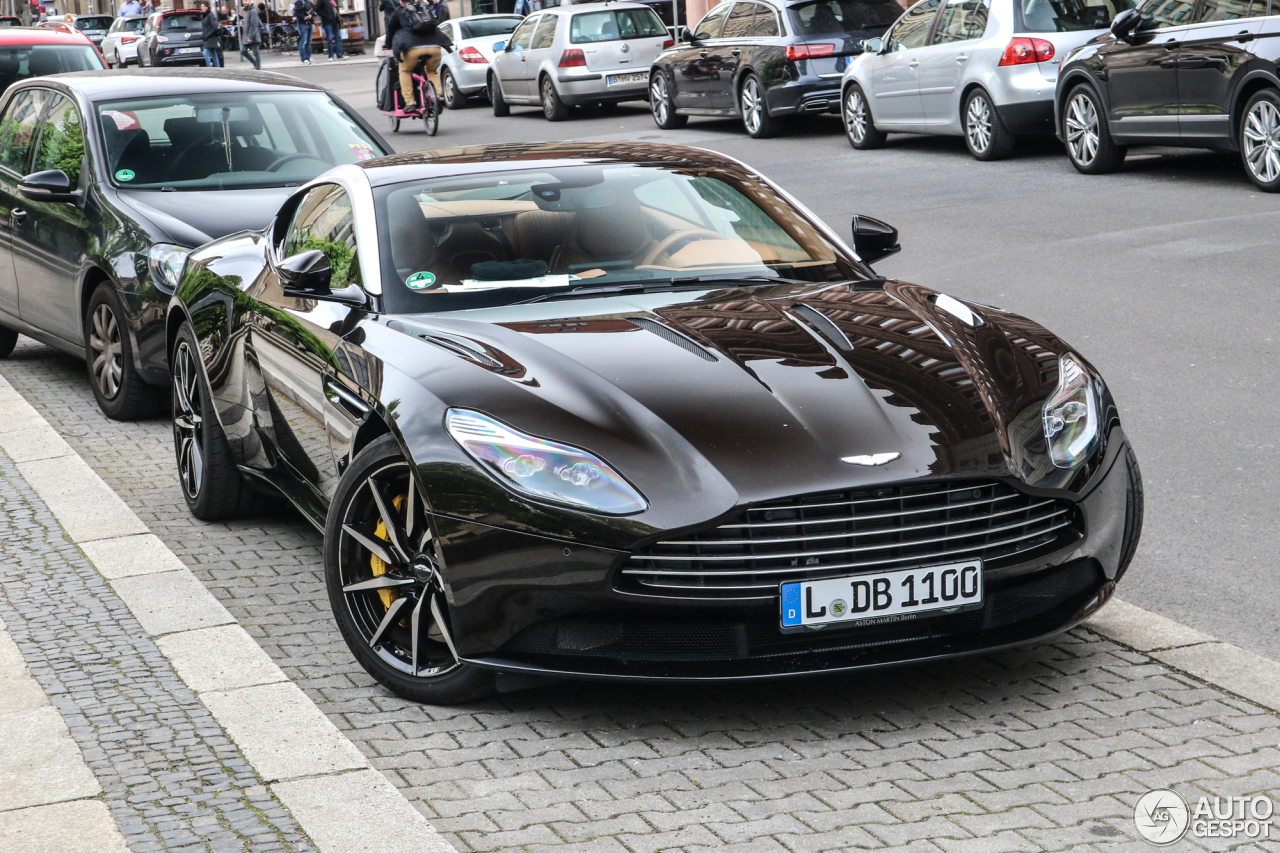 Aston Martin DB11