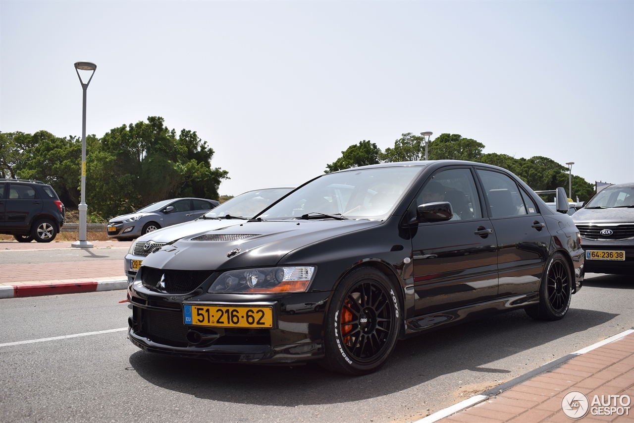 Mitsubishi Lancer Evolution IX