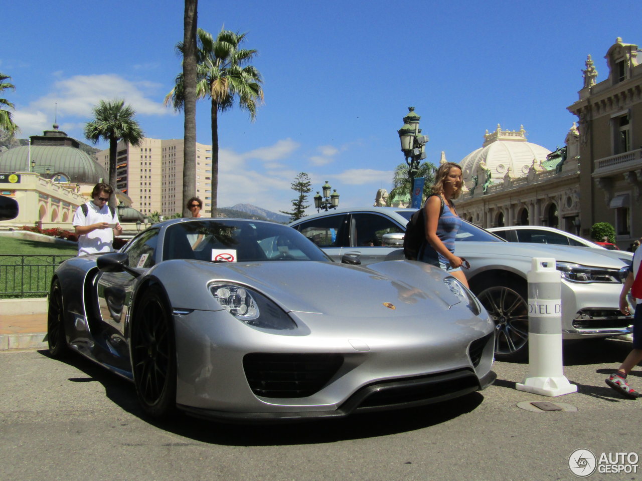 Porsche 918 Spyder Weissach Package