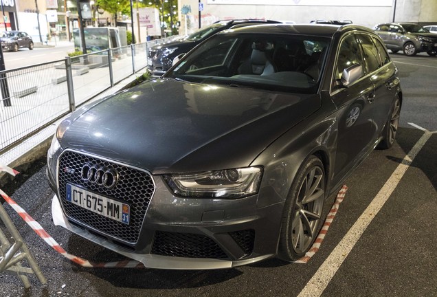 Audi RS4 Avant B8