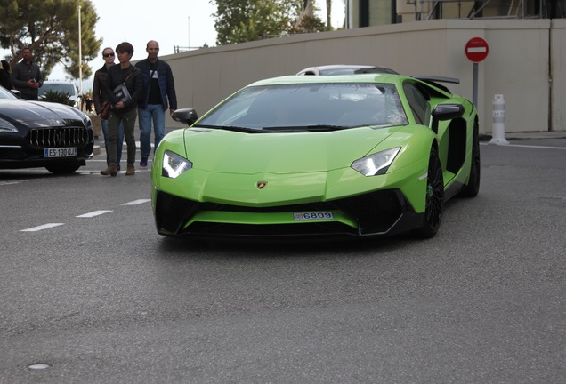 Lamborghini Aventador LP750-4 SuperVeloce