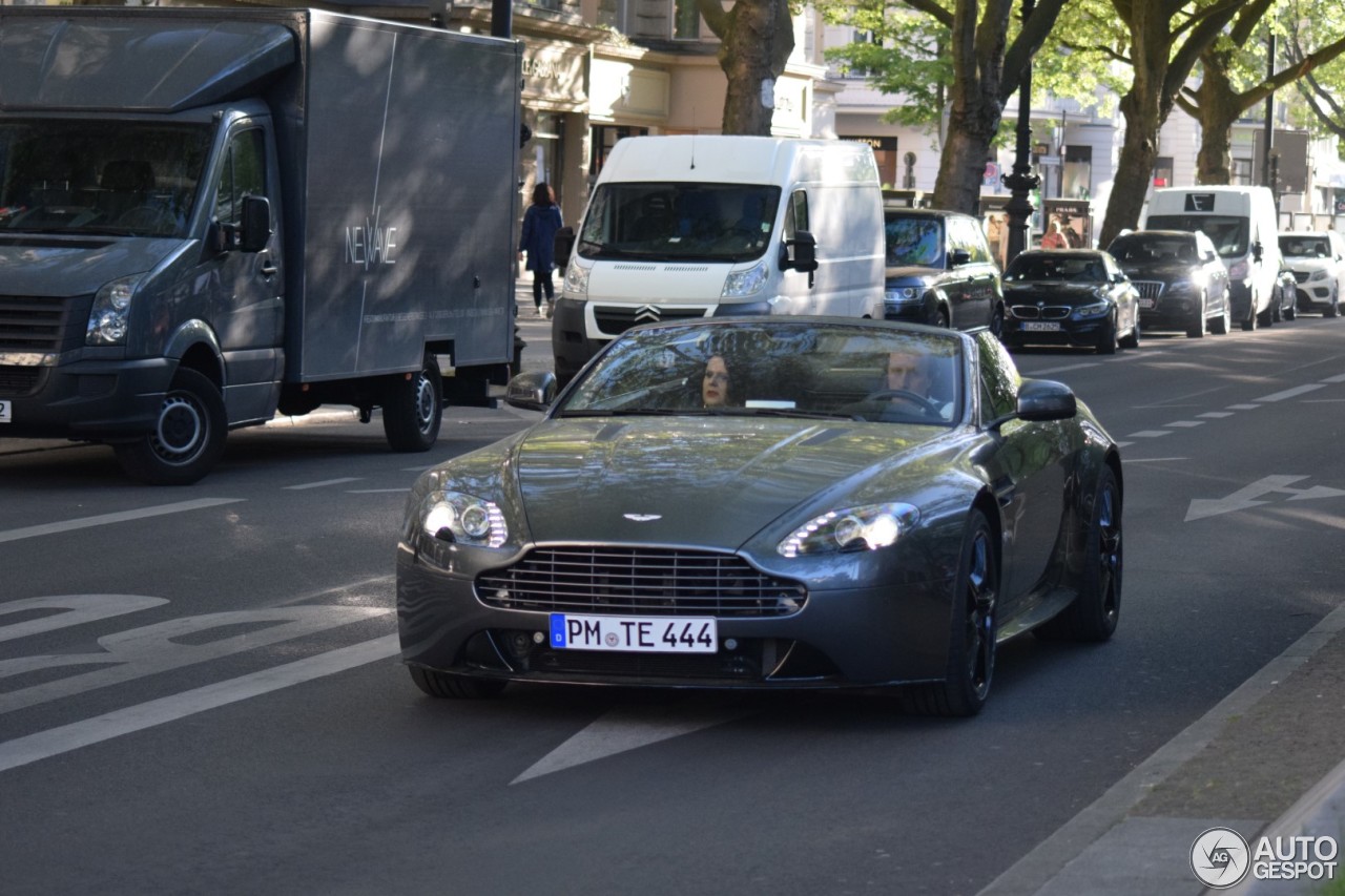 Aston Martin V8 Vantage Roadster 2012