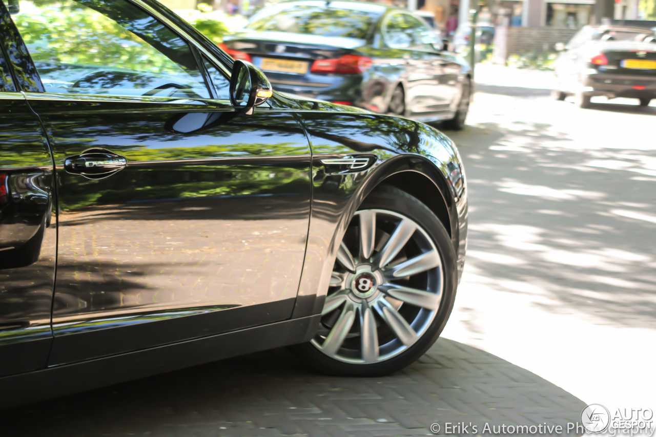 Bentley Flying Spur V8