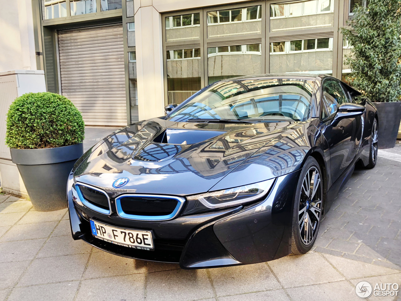 BMW i8