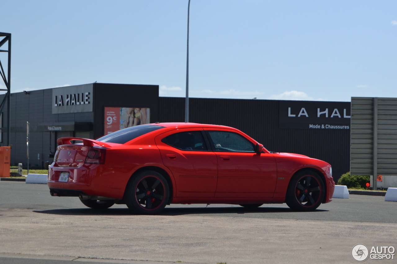 Dodge Charger SRT-8