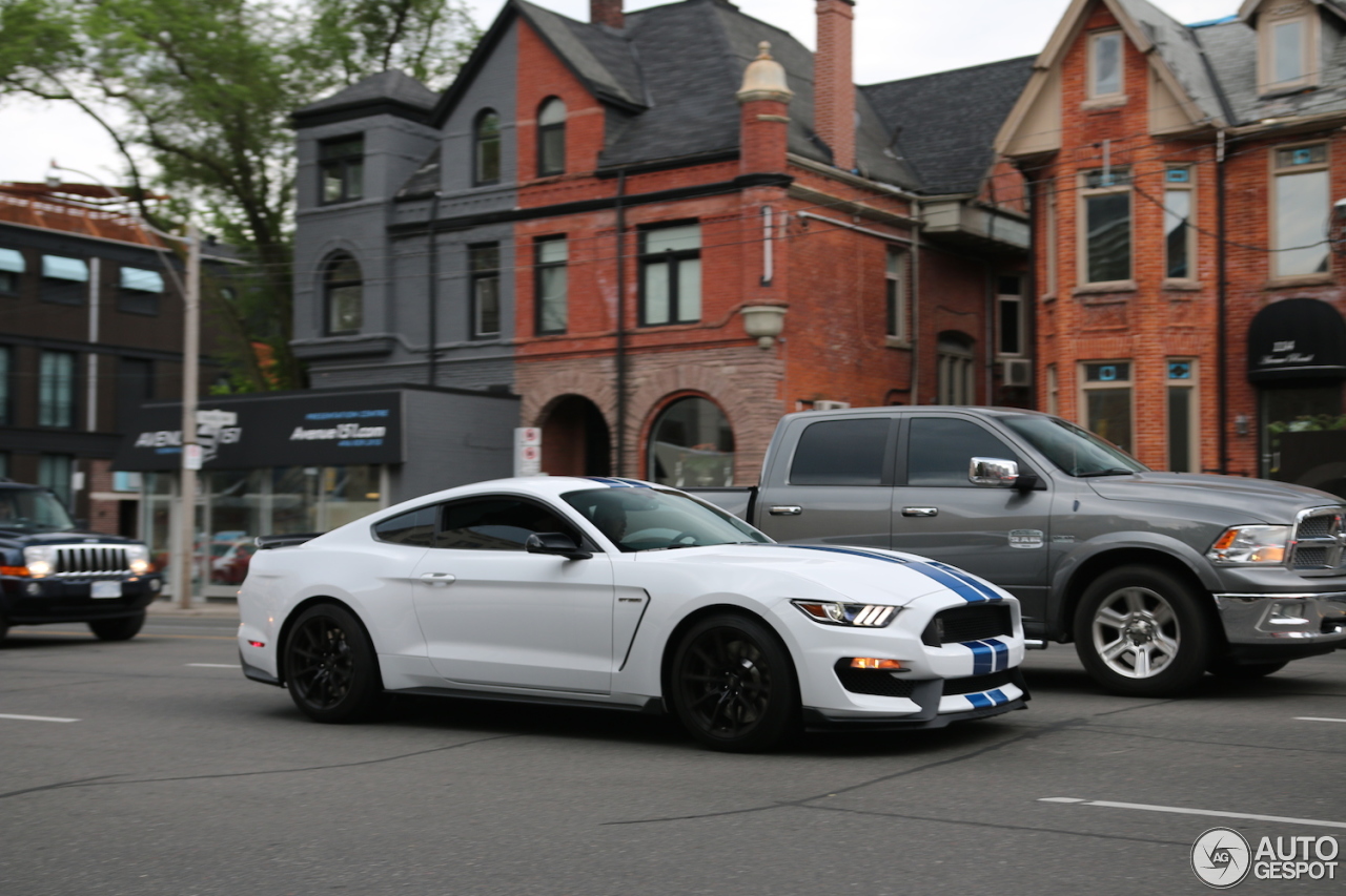 Ford Mustang Shelby GT350 2015