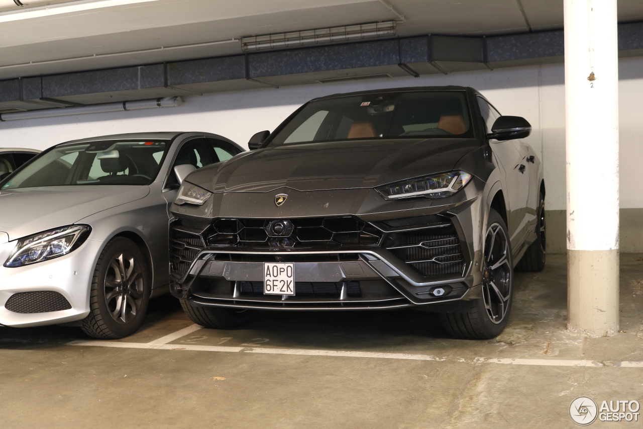 Lamborghini Urus