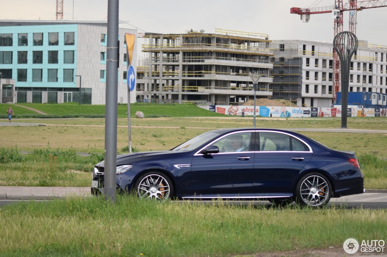 Mercedes-AMG E 63 S W213