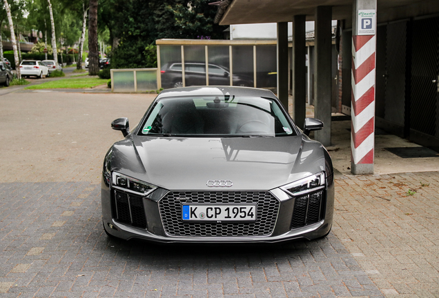 Audi R8 V10 2015