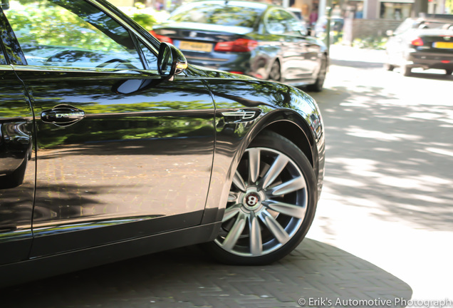 Bentley Flying Spur V8