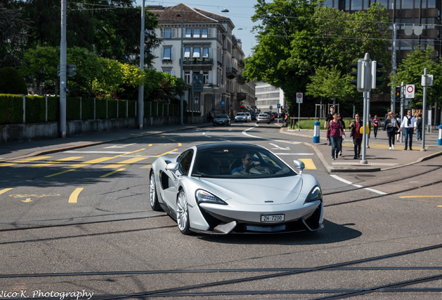 McLaren 570GT