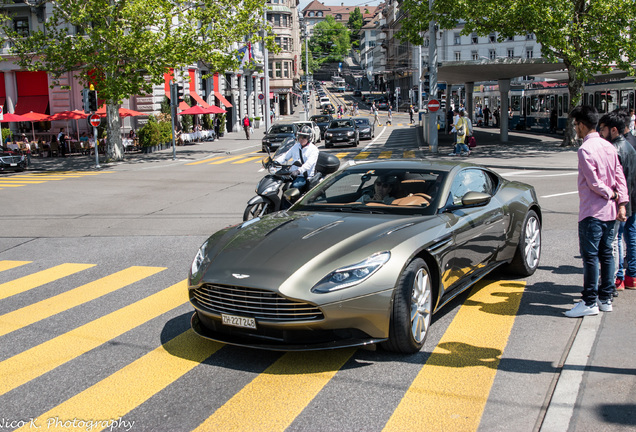 Aston Martin DB11