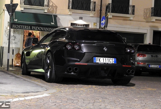 Ferrari GTC4Lusso