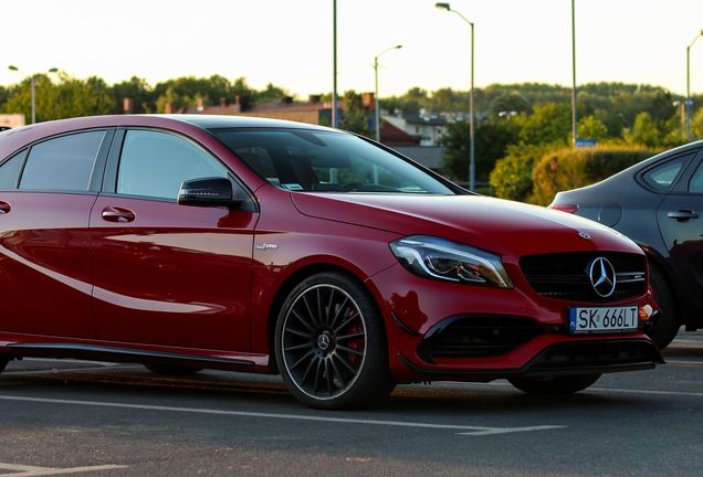 Mercedes-AMG A 45 W176 2015