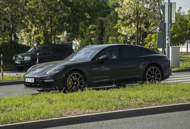 Porsche 971 Panamera Turbo