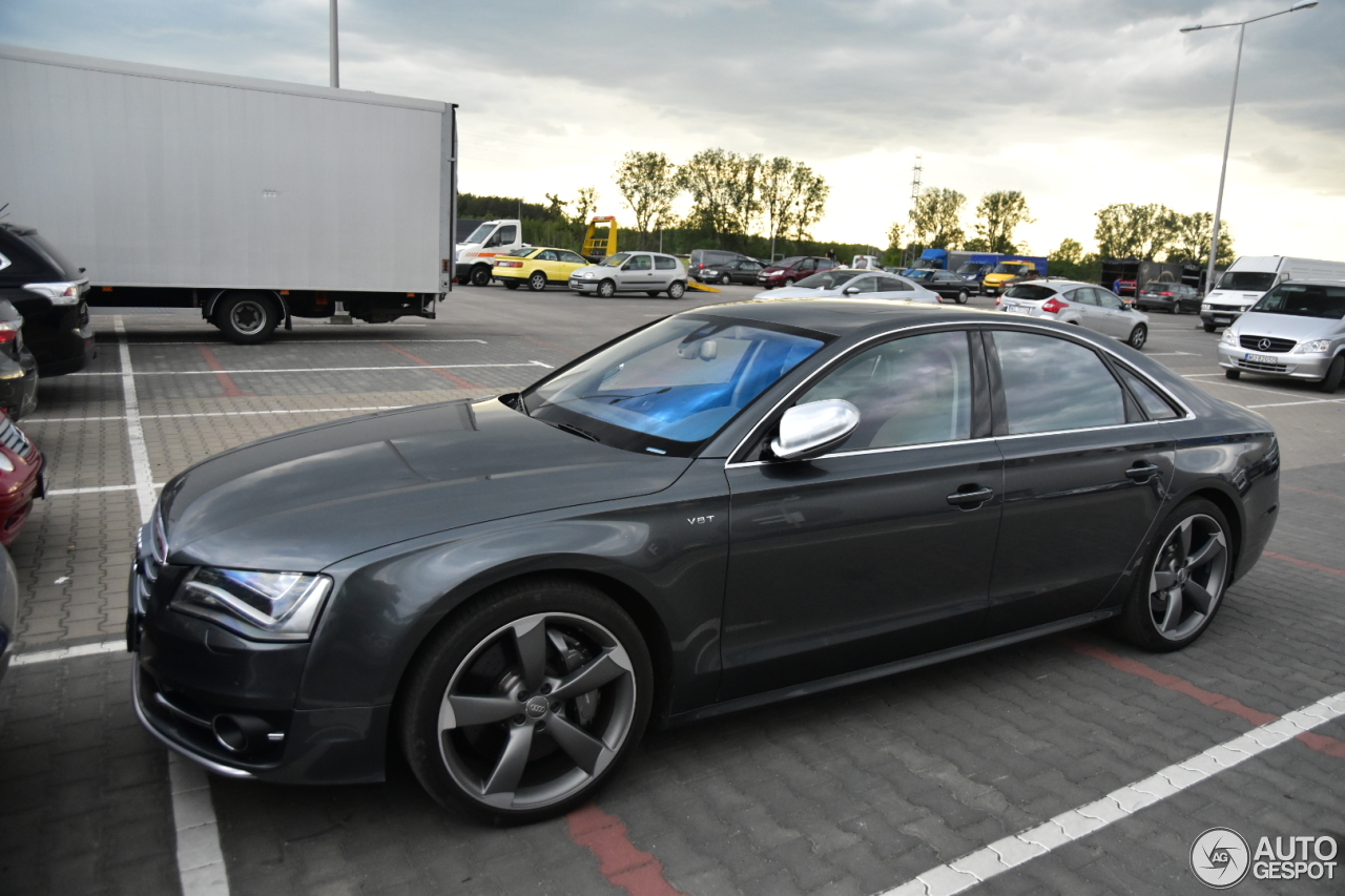 Audi S8 D4