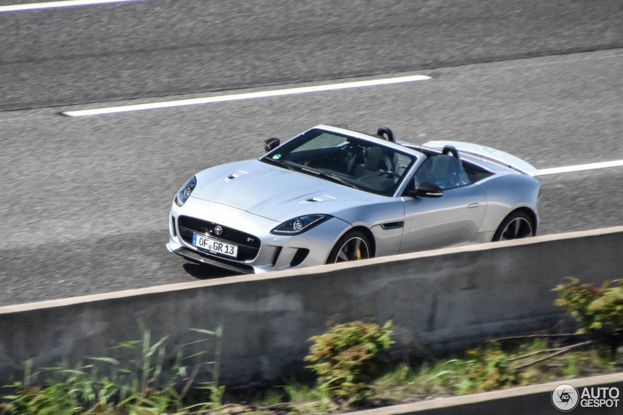 Jaguar F-TYPE R AWD Convertible