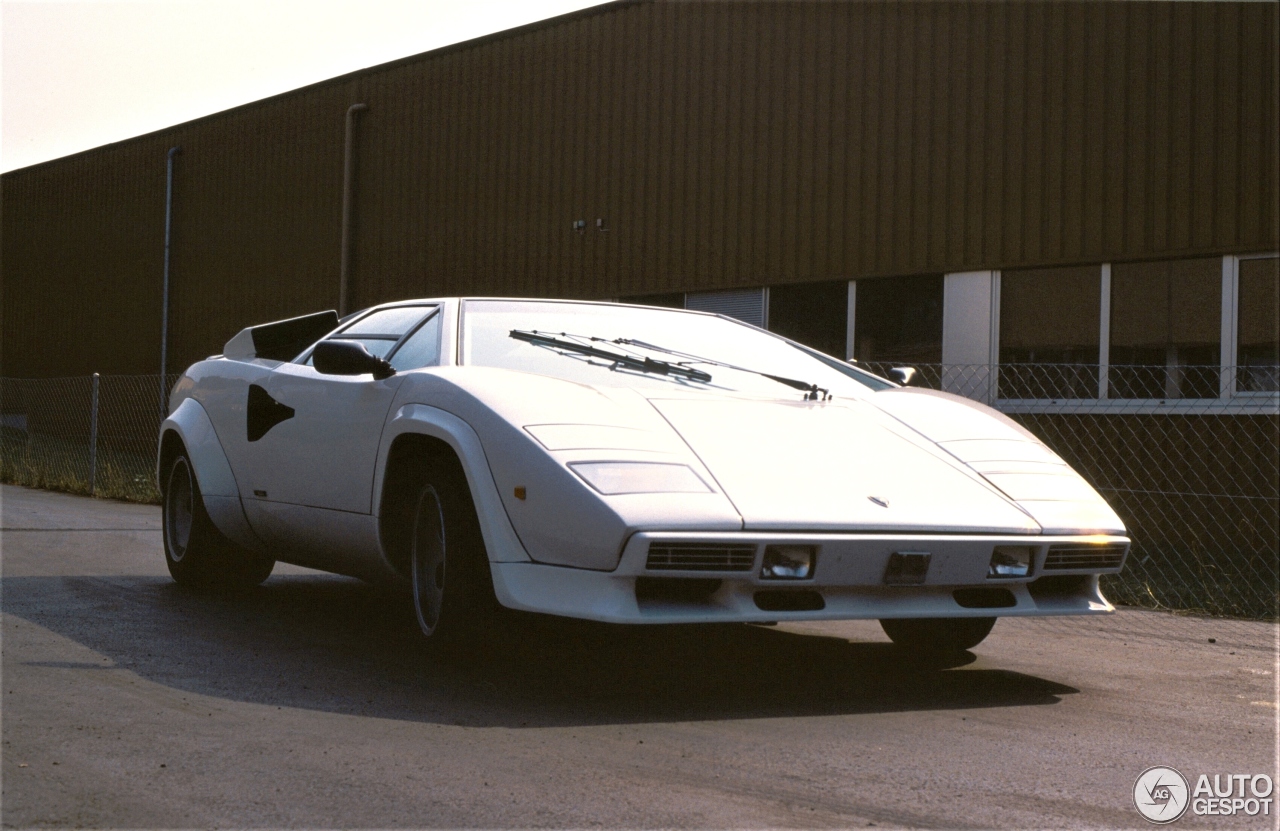 Lamborghini Countach LP500 S