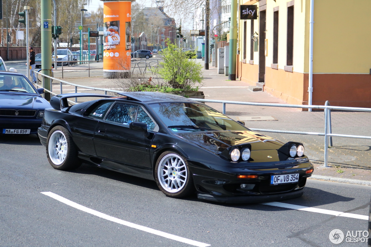 Lotus Esprit V8