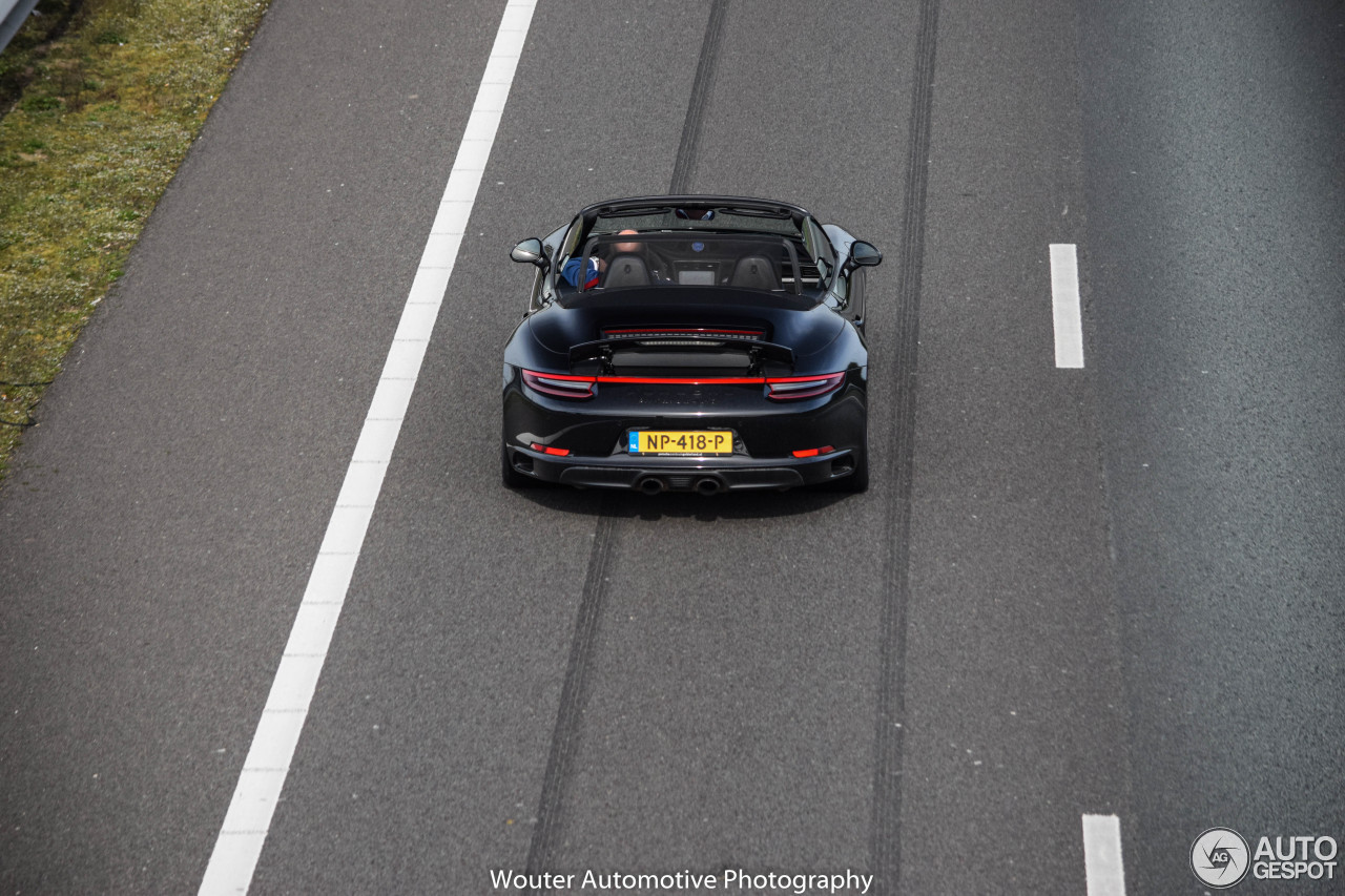 Porsche 991 Carrera 4 GTS Cabriolet MkII