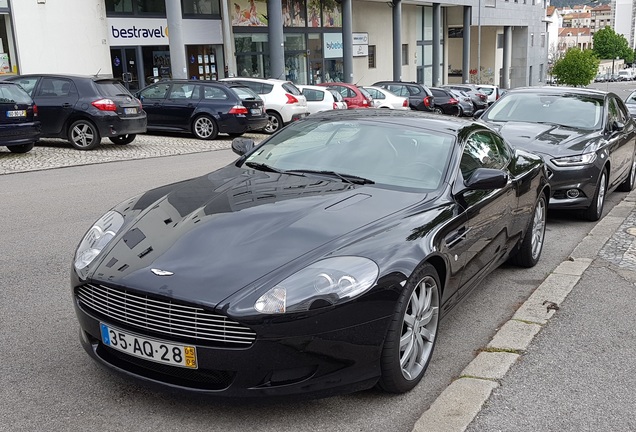 Aston Martin DB9