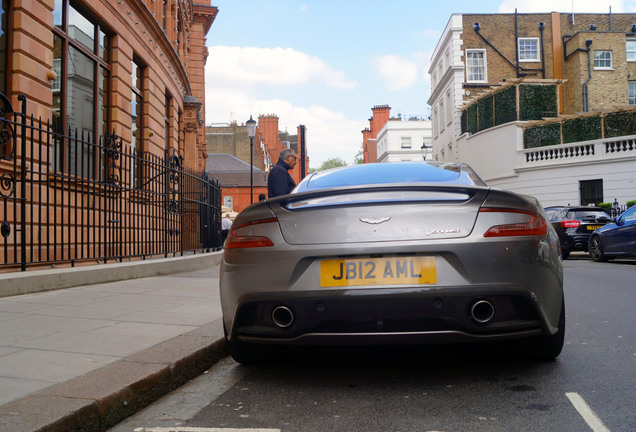 Aston Martin Vanquish 2013