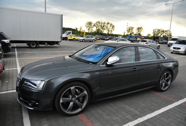 Audi S8 D4