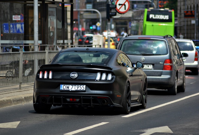 Ford MUSTANG GT 2015