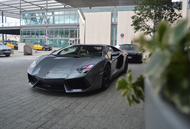 Lamborghini Aventador LP700-4