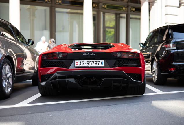 Lamborghini Aventador S LP740-4