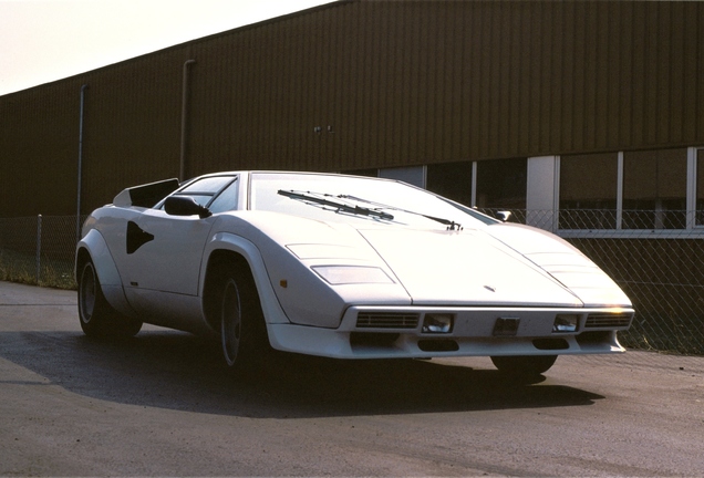 Lamborghini Countach LP500 S