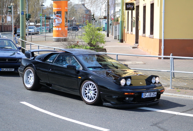 Lotus Esprit V8