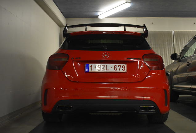 Mercedes-Benz A 45 AMG