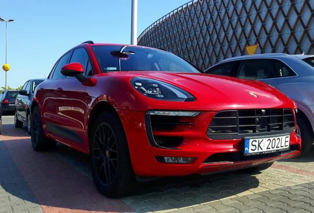 Porsche 95B Macan GTS