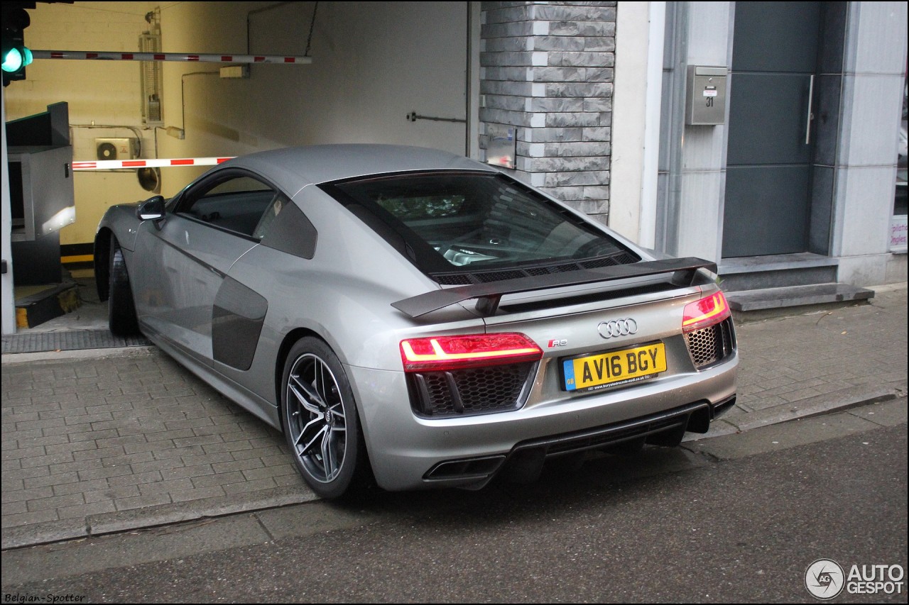 Audi R8 V10 Plus 2015