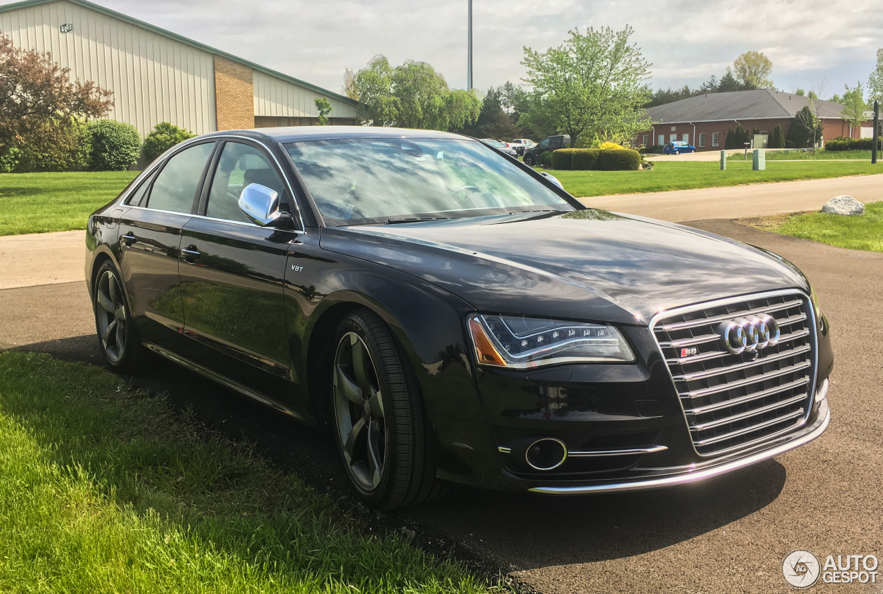 Audi S8 D4