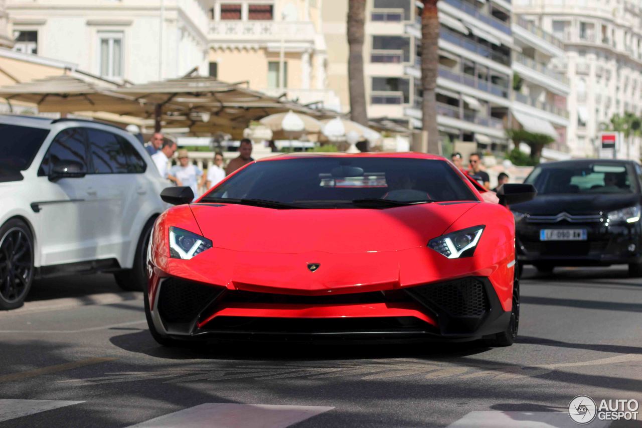 Lamborghini Aventador LP750-4 SuperVeloce