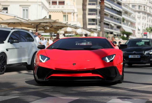 Lamborghini Aventador LP750-4 SuperVeloce