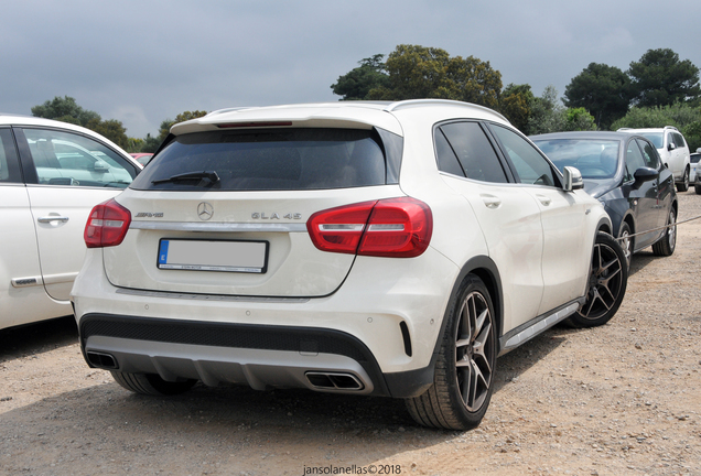 Mercedes-AMG GLA 45 X156