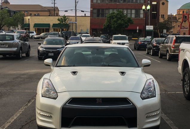 Nissan GT-R 2013