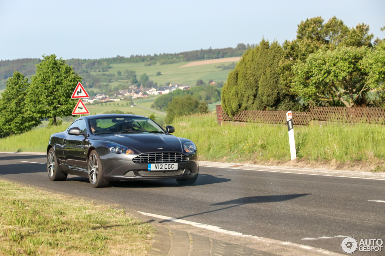 Aston Martin DB9 2010