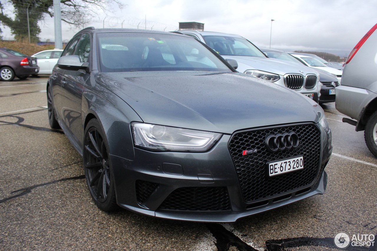 Audi RS4 Avant B8