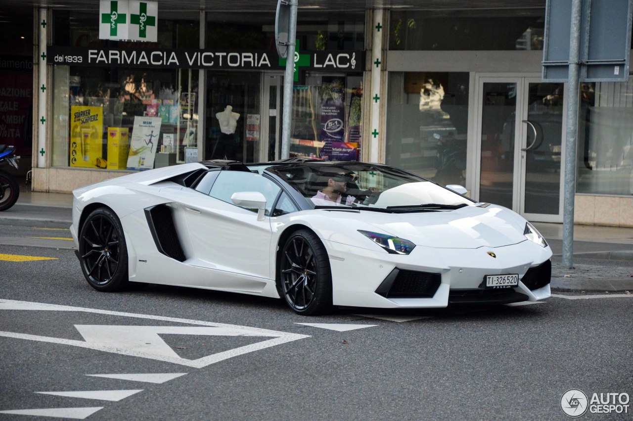 Lamborghini Aventador LP700-4 Roadster