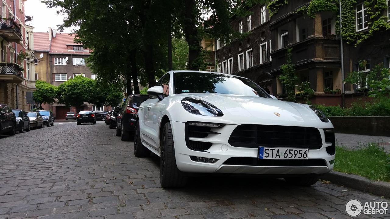 Porsche 95B Macan GTS