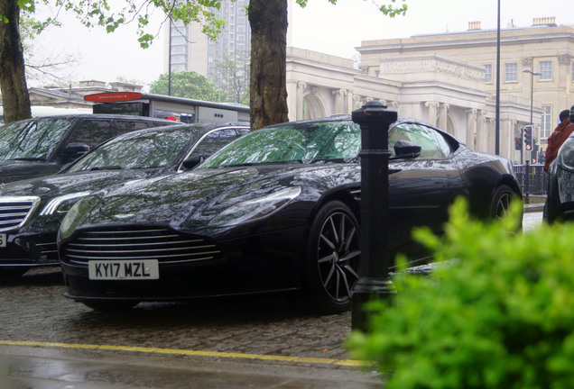 Aston Martin DB11