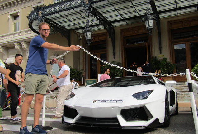 Lamborghini Aventador LP700-4